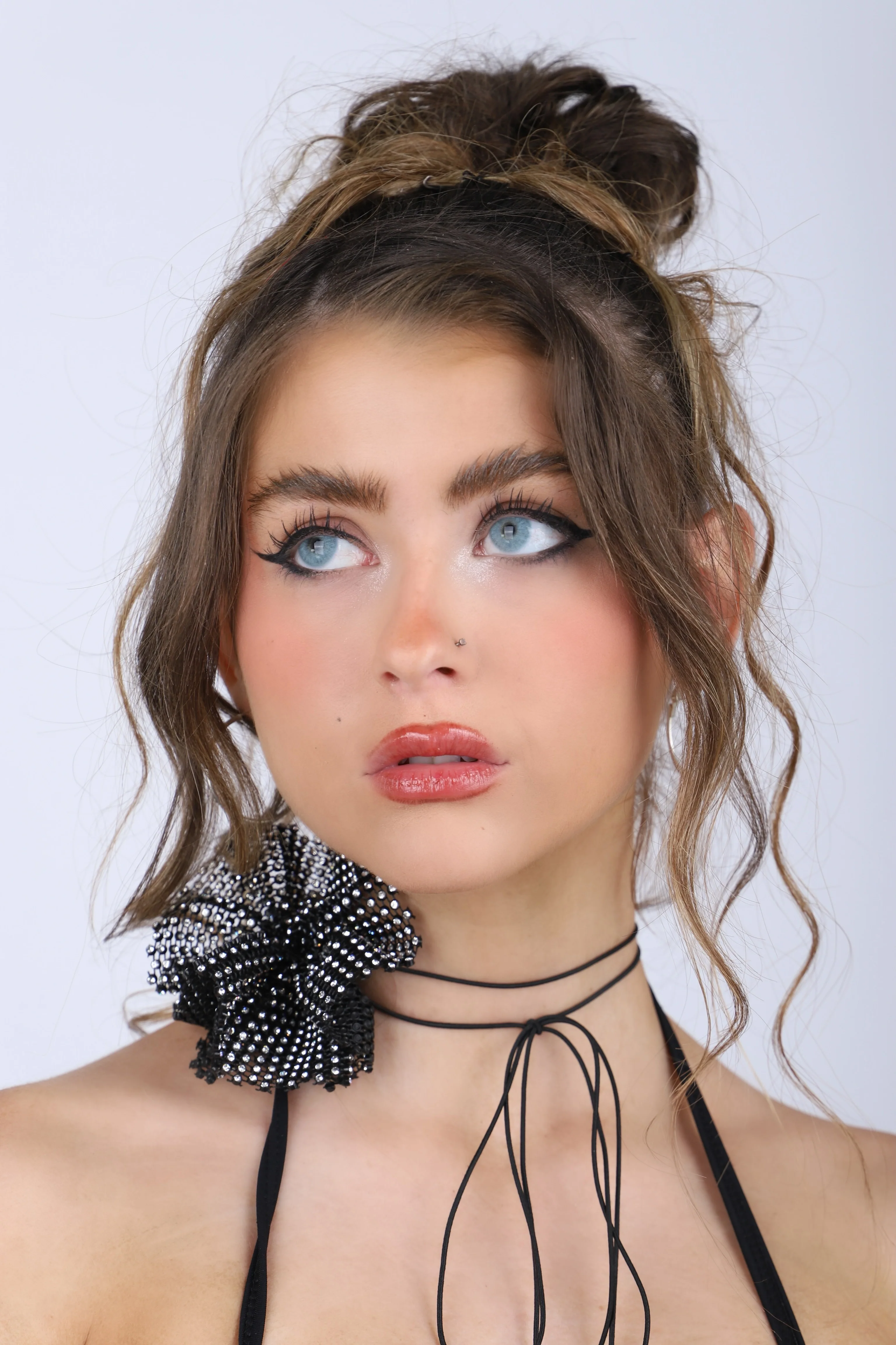 Black Rose Rhinestone Mesh Necklace - Image 3